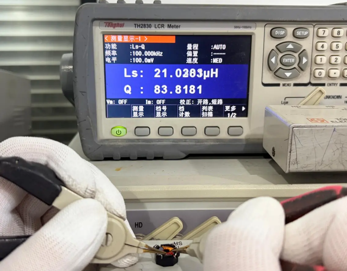 Through-hole Toroidal Inductor Replaced by SMD Inductor for New Energy Automotive Power Supply | Gujing Inductor